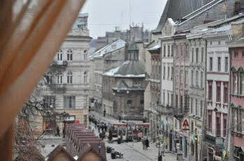 Oid Town Apartments Lviv Exteriör bild